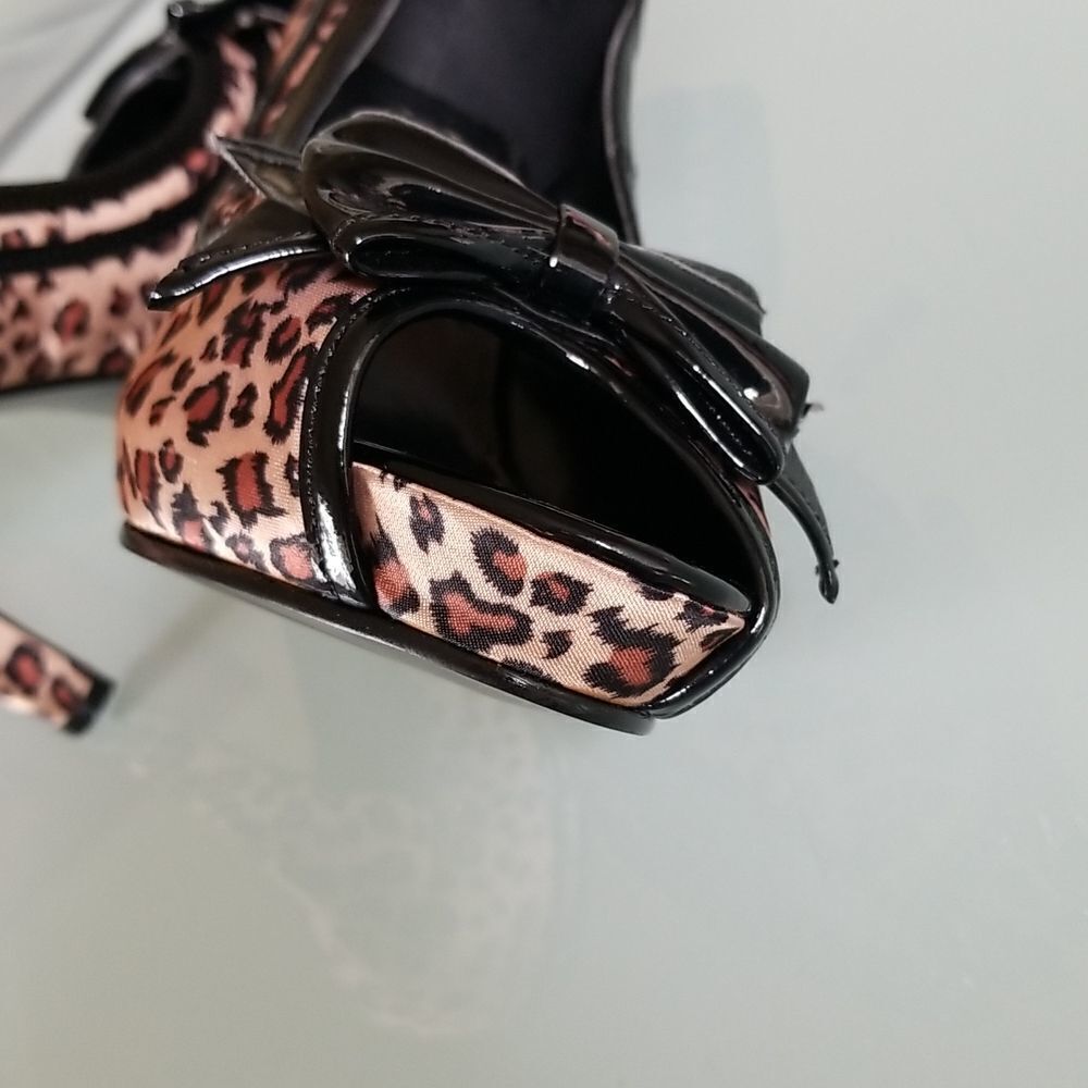 Funtasma Leopard Print Retro 50's Pin Up Peep Toe Heels Size 8 - Picture 11 of 12